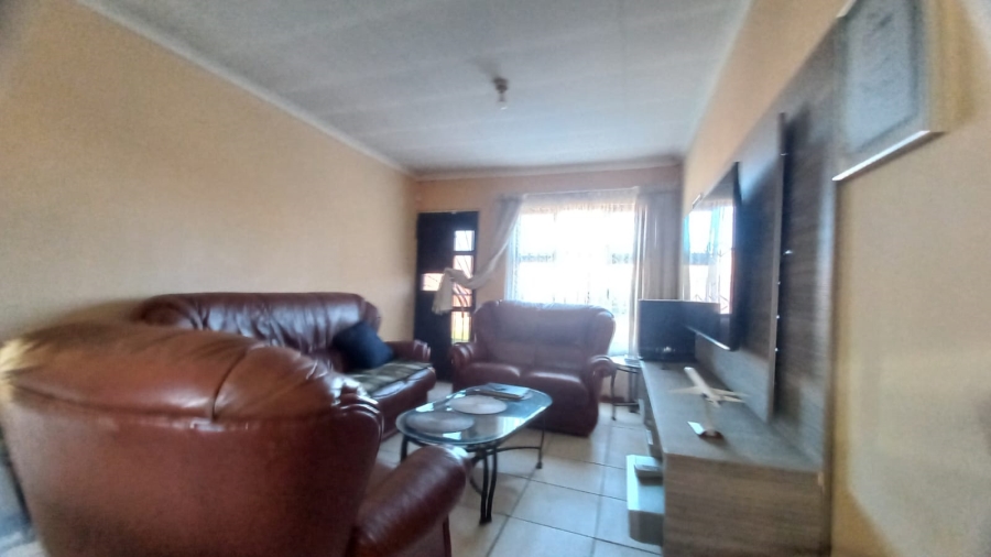 3 Bedroom Property for Sale in Grasslands Free State